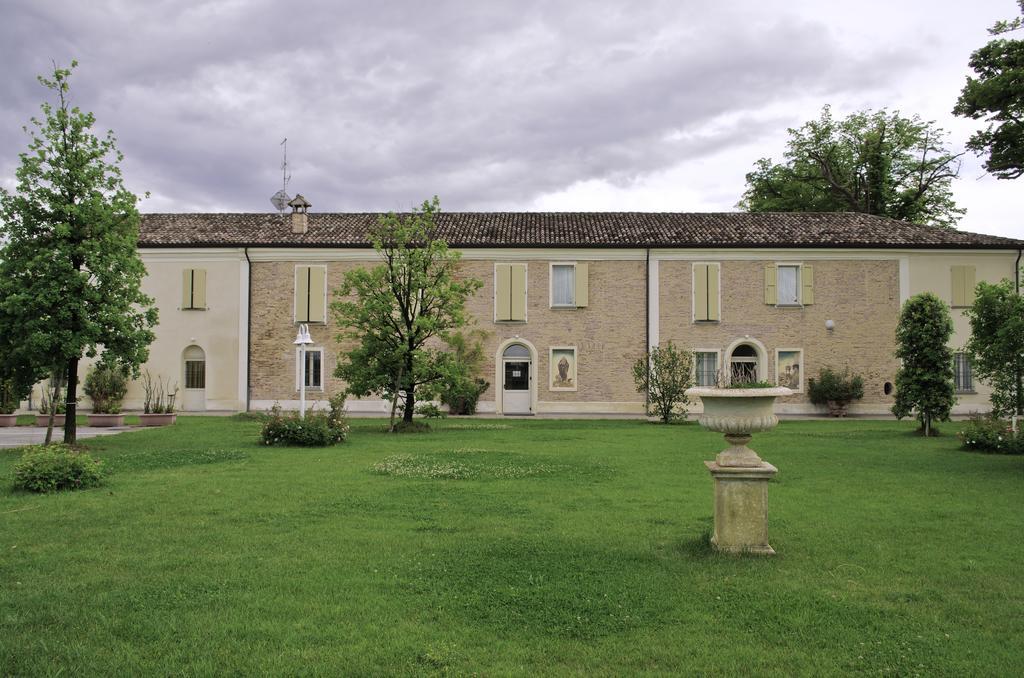 Relais Villa Roncuzzi Russi Exterior foto