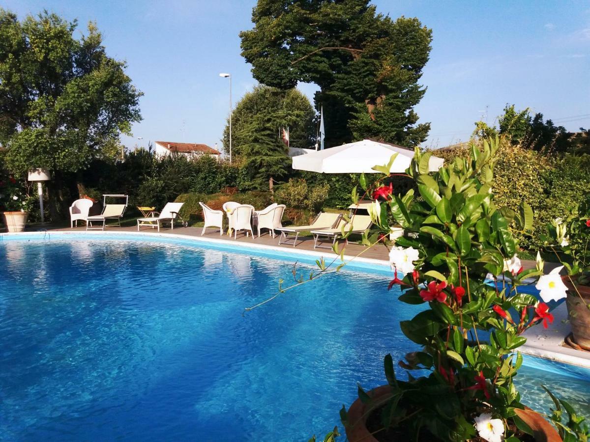 Relais Villa Roncuzzi Russi Exterior foto